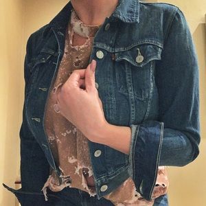 🍒BRAND NEW! Levi’s Dark Wash Denim Jacket s/p